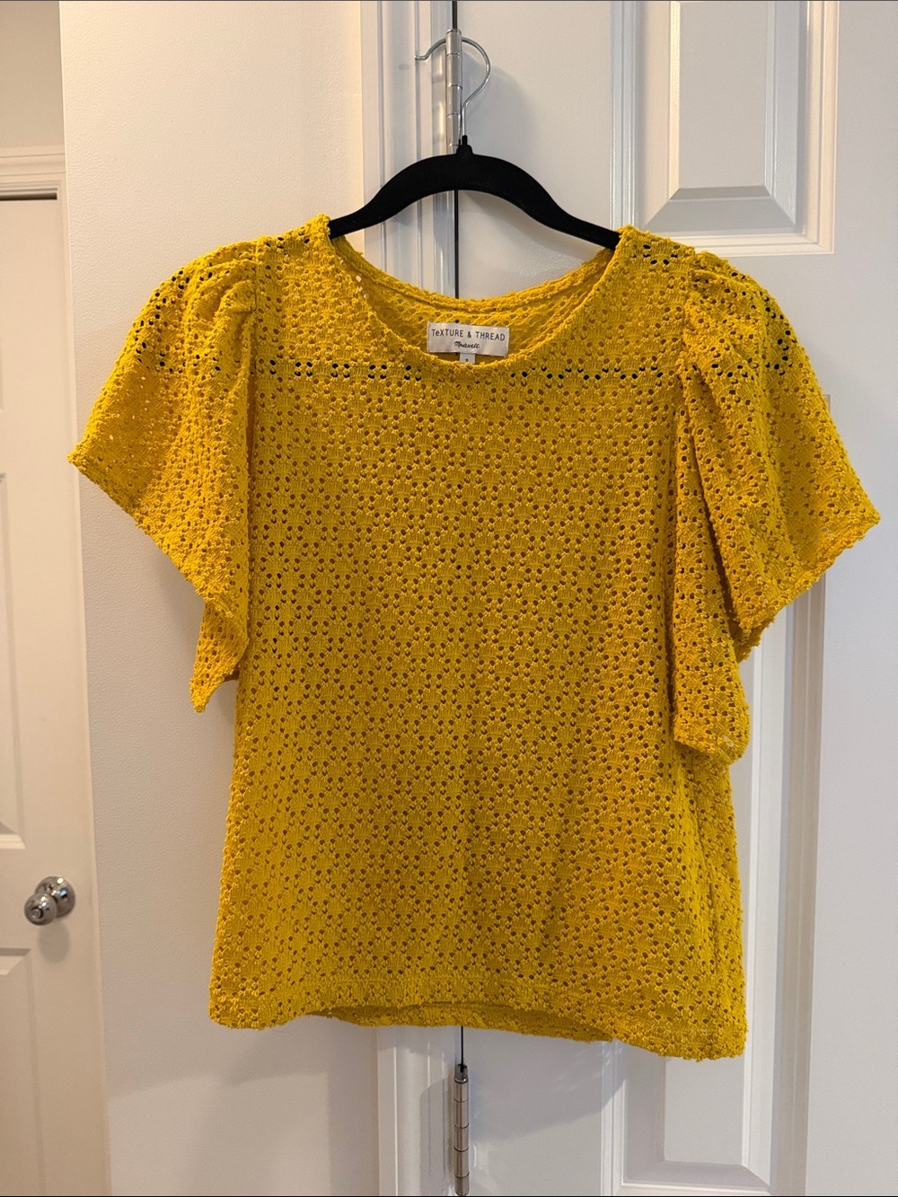 Madewell Mustard Eyelet Flutter-Sleeve Blouse Size Small NWOT